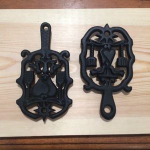 Vintage Wilton Dumb Dutch wrought iron trivet set of 2